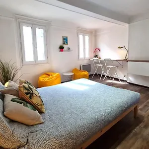 Les Halles - Studio Coeur De - Hyper Centre , Toulon France